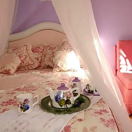 La Dimora Le Fumarole Couette-café 4*